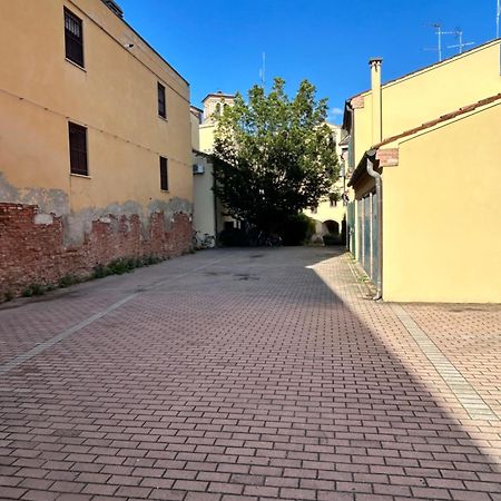 Chiesetta Abside Ex Seminario -Apartment Rovigo Exterior foto