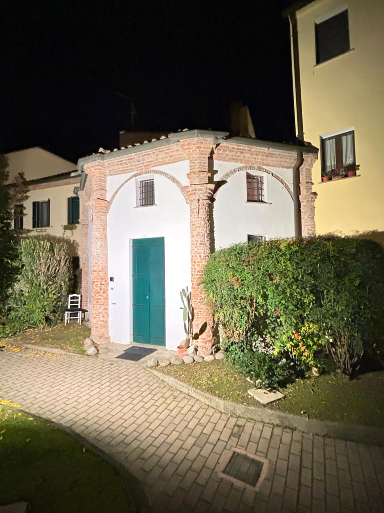 Chiesetta Abside Ex Seminario -Apartment Rovigo Exterior foto